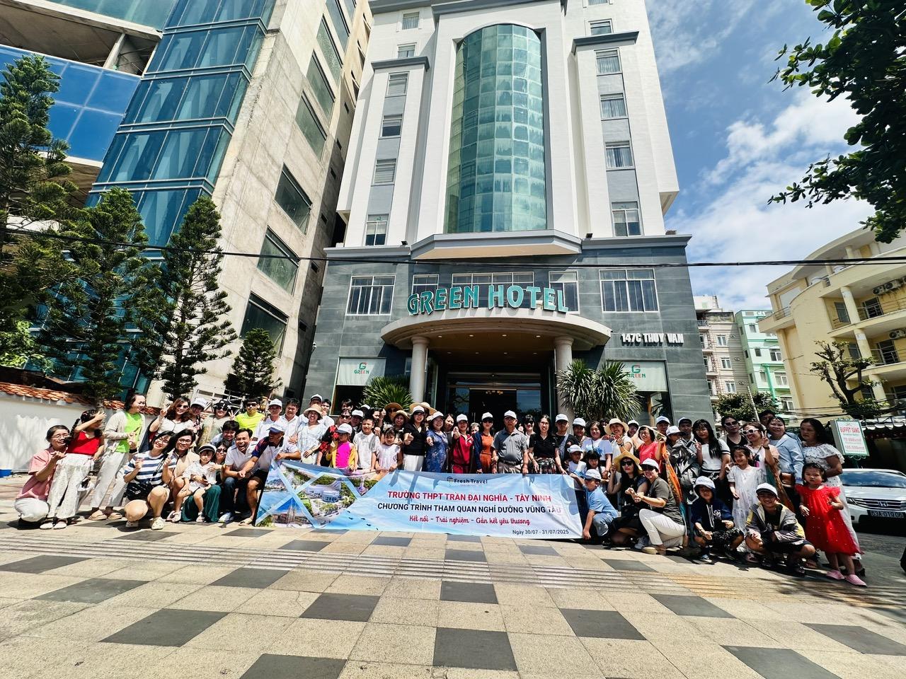 Đoàn Trường THPT Trần Đại Nghĩa - Tham Quan Vũng Tàu - [30/07 - 31/07/2025] - Tour khách đoàn Fresh Travel